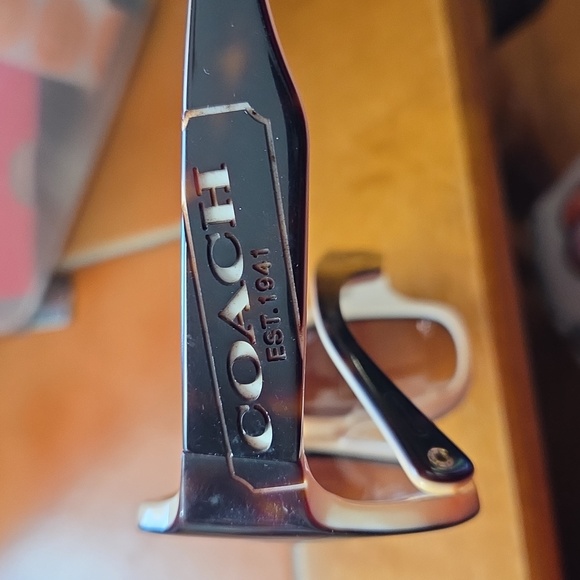 Coach Black and Brown Sunglasses - Picture 5 of 8